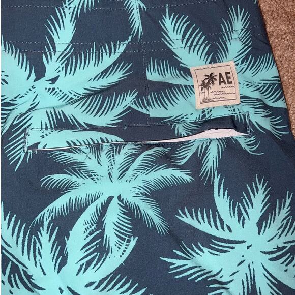 New American Eagle Men's Printed Above the Knee Board Shorts size L - Picture 8 of 8